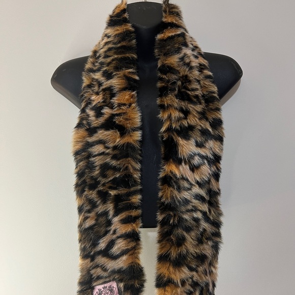 **VINTAGE** JUICY COUTURE FAUX LEOPARD FUR SCARF - Picture 2 of 4